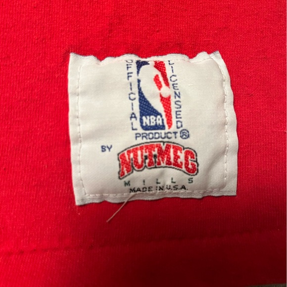 Vintage 90s Nutmeg Michael Jordan Chicago Bulls Tank Top - Picture 6 of 7